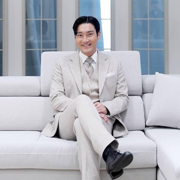 始源 (Super Junior)的最新照片