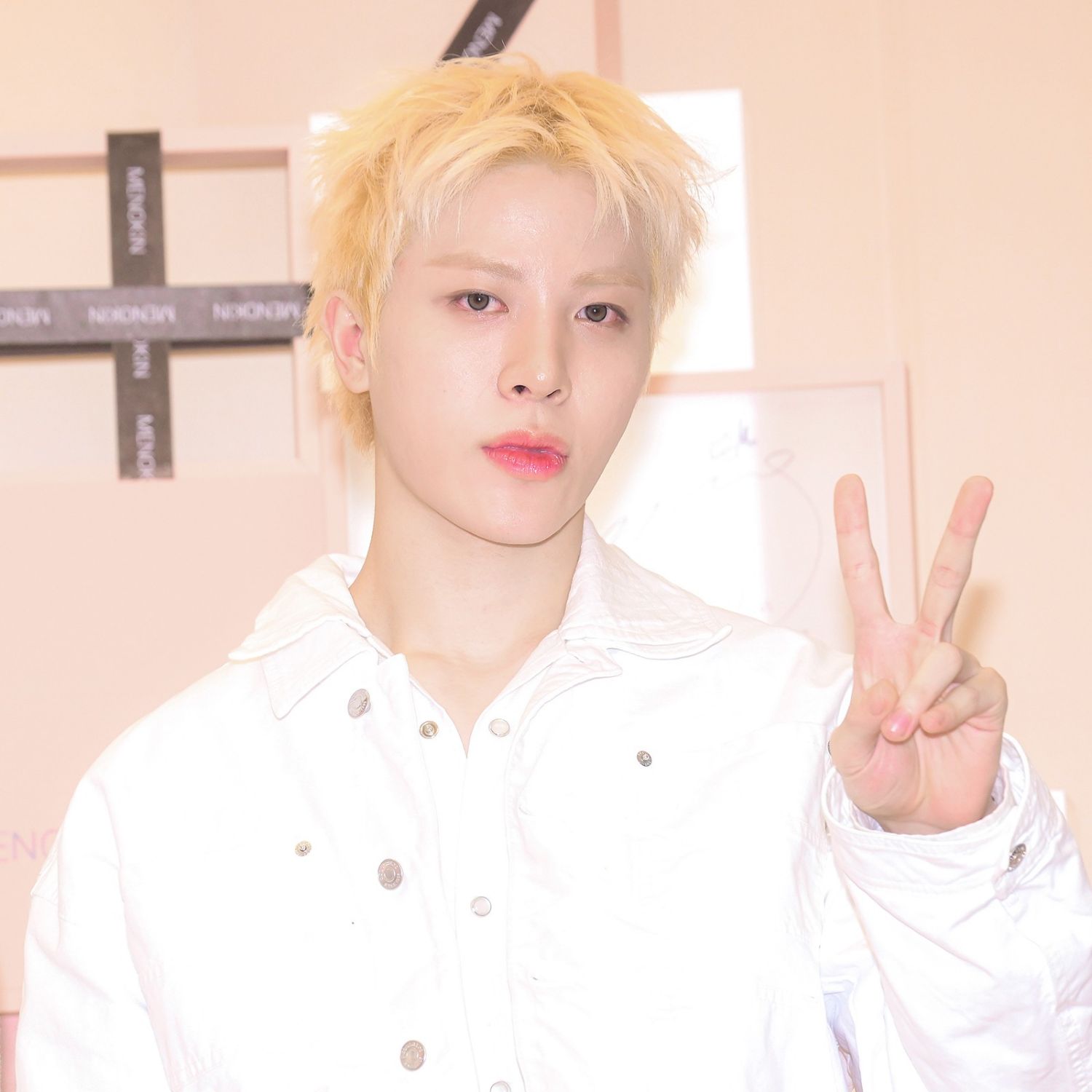 ソ・ジョンファン (TREASURE)の舞台裏ショット