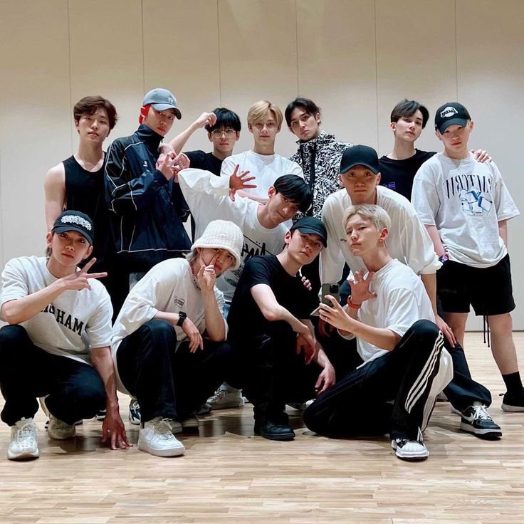 Foto aktivitas terbaru SEVENTEEN