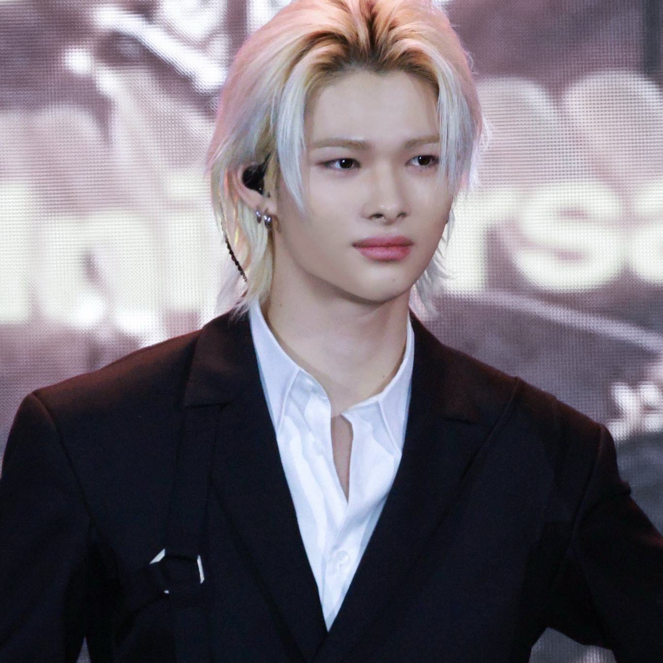 Foto aktivitas terbaru NI-KI (ENHYPEN)