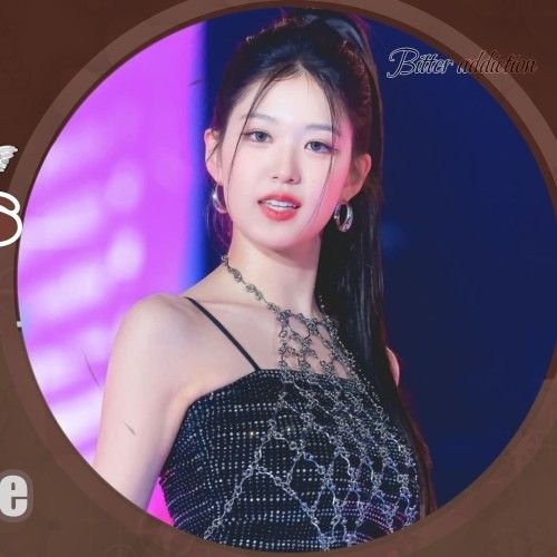 Behind-the-scenes cut of Yoon Jiyoon