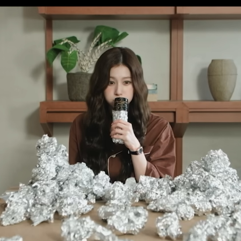 A moment captured by Sana (TWICE)'s fan