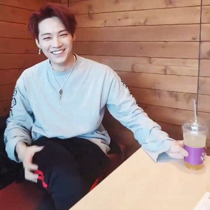 Foto aktivitas terbaru JAY B (GOT7)