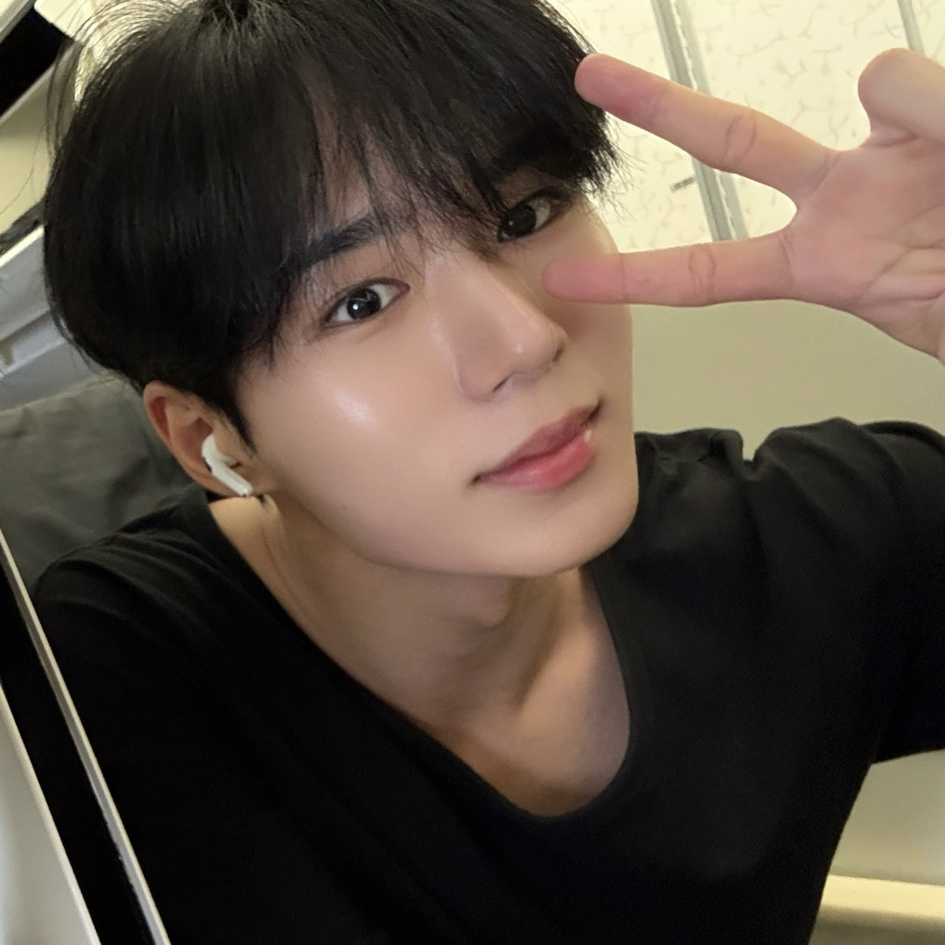 Latest photo of Kim Junseo (WEi)