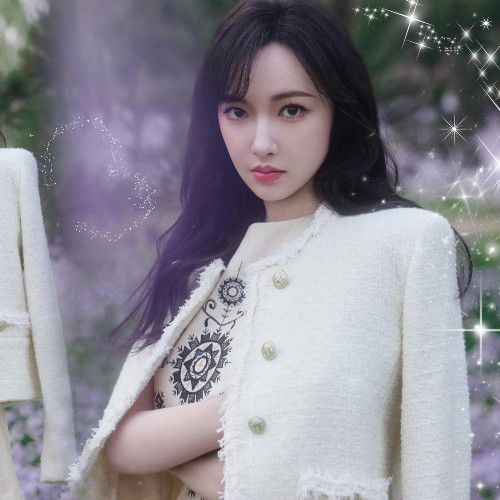 Latest photo of Cheng Xiao