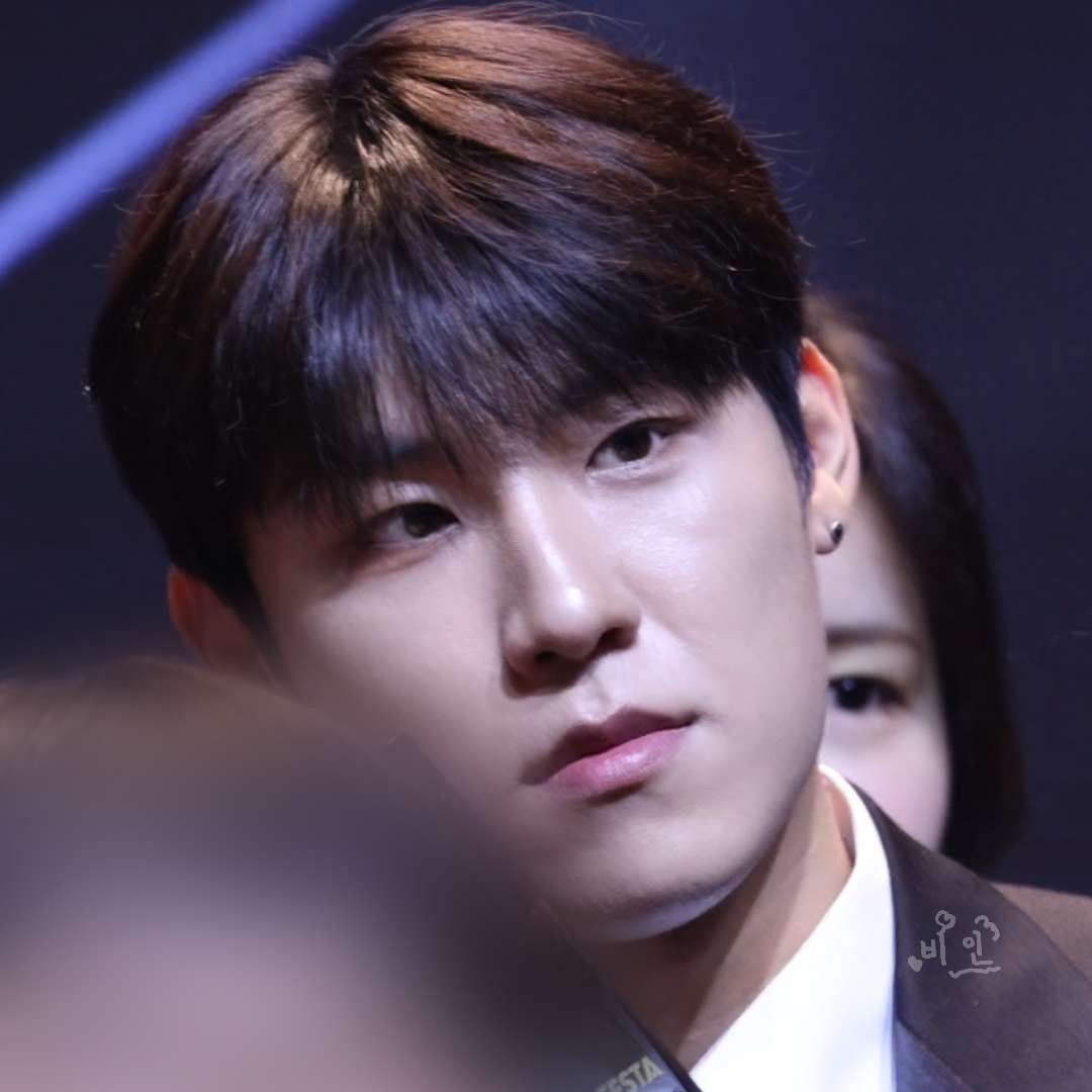 Behind-the-scenes cut of Park Woojin (AB6IX)