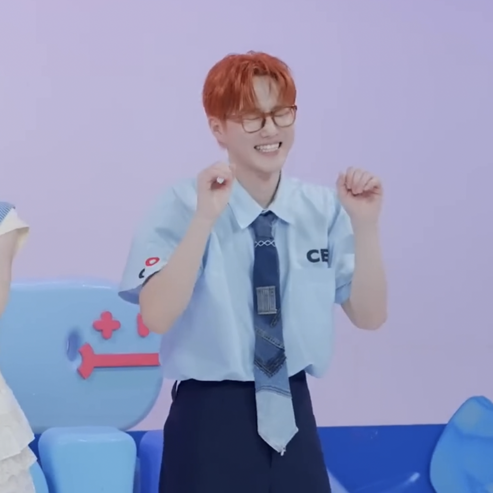 Behind-the-scenes cut of Suho (EXO)