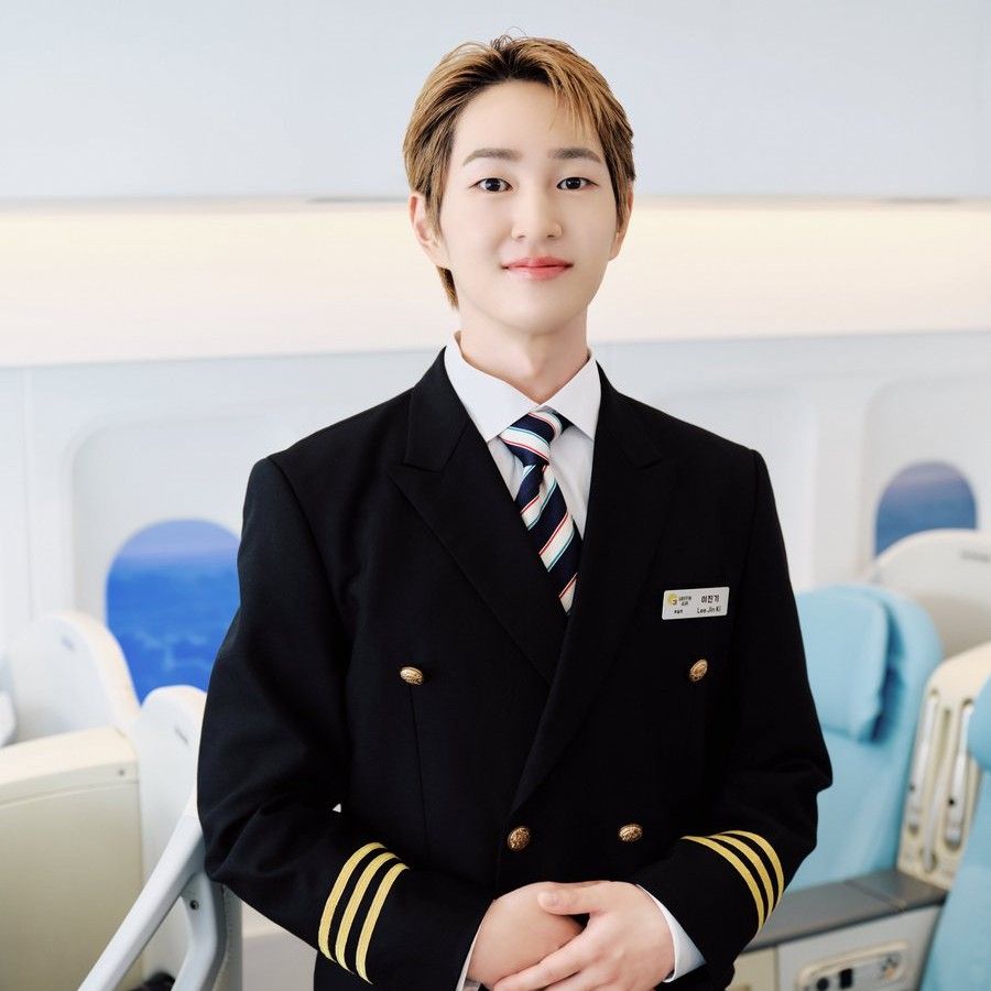 Recent activity shot of Onew (SHINee)