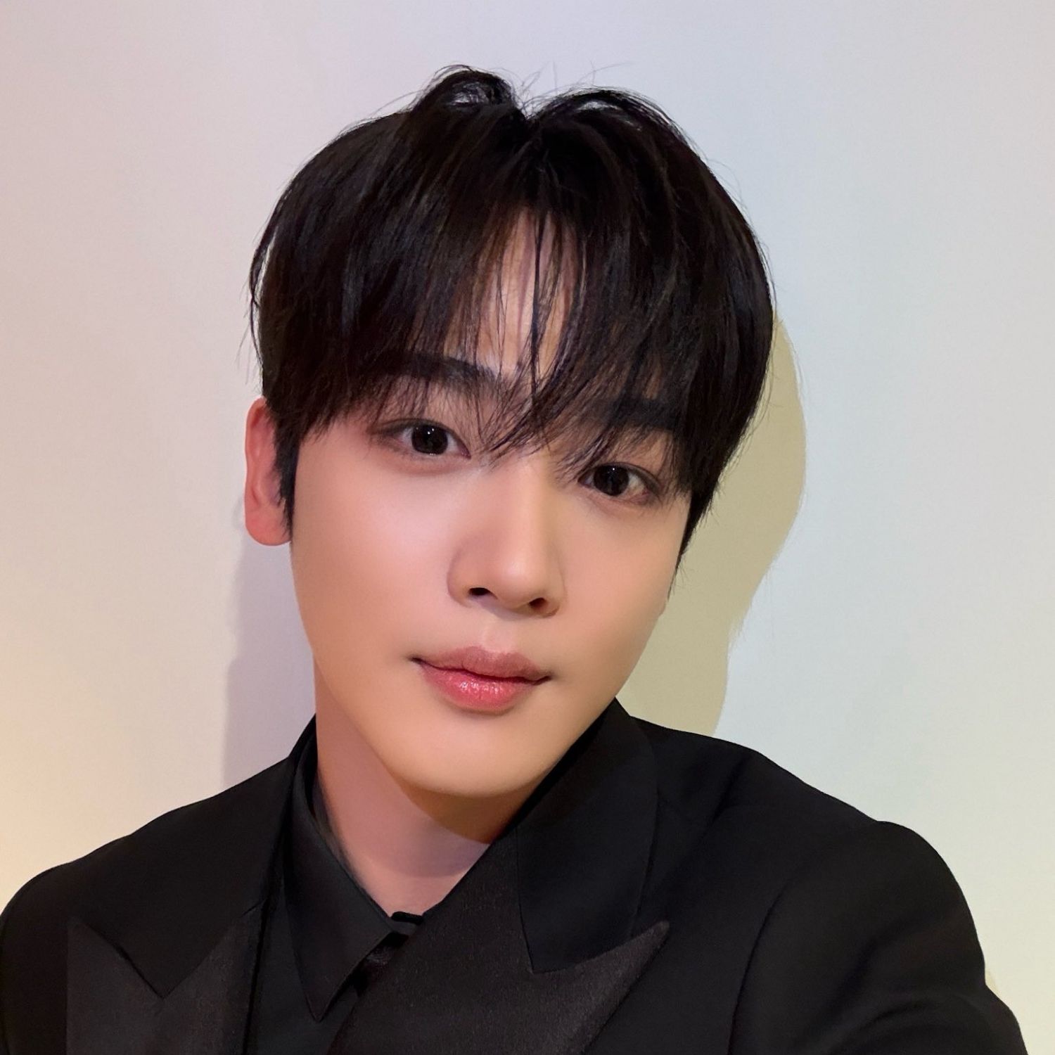 Behind-the-scenes cut of Kim Yohan (WEi)