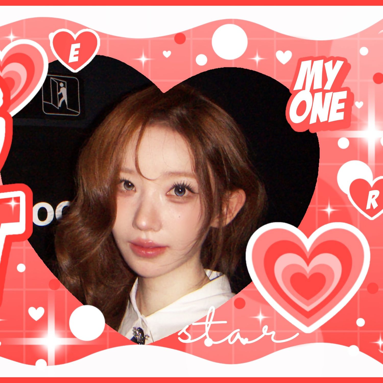 A moment captured by Magenta (QWER)'s fan