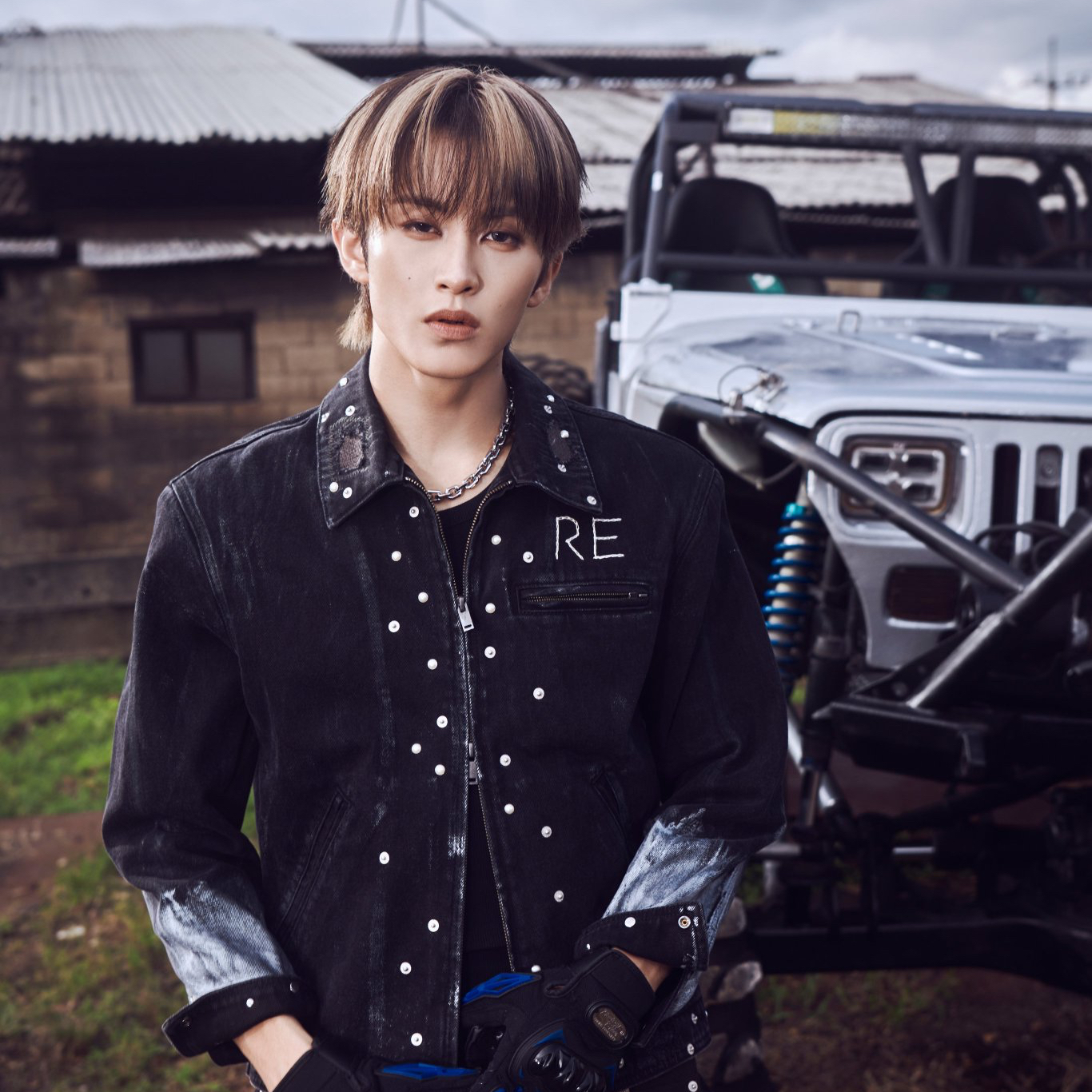 Behind-the-scenes cut of Mark (NCT 127, NCT DREAM)