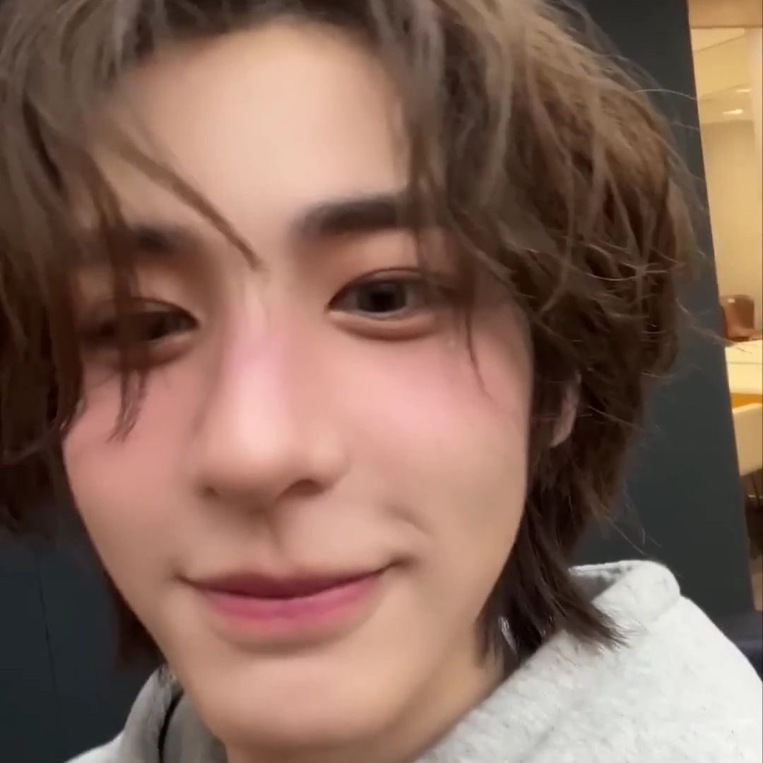 Behind-the-scenes cut of Leehan (BOYNEXTDOOR)