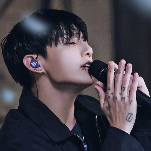 Latest photo of Jungkook (BTS)