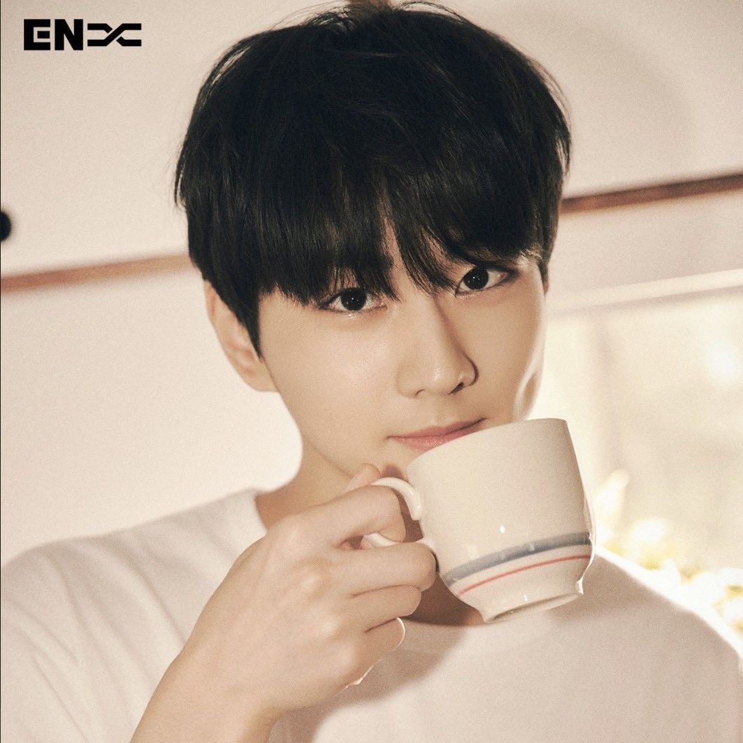 Latest photo of Jungwon (ENHYPEN)