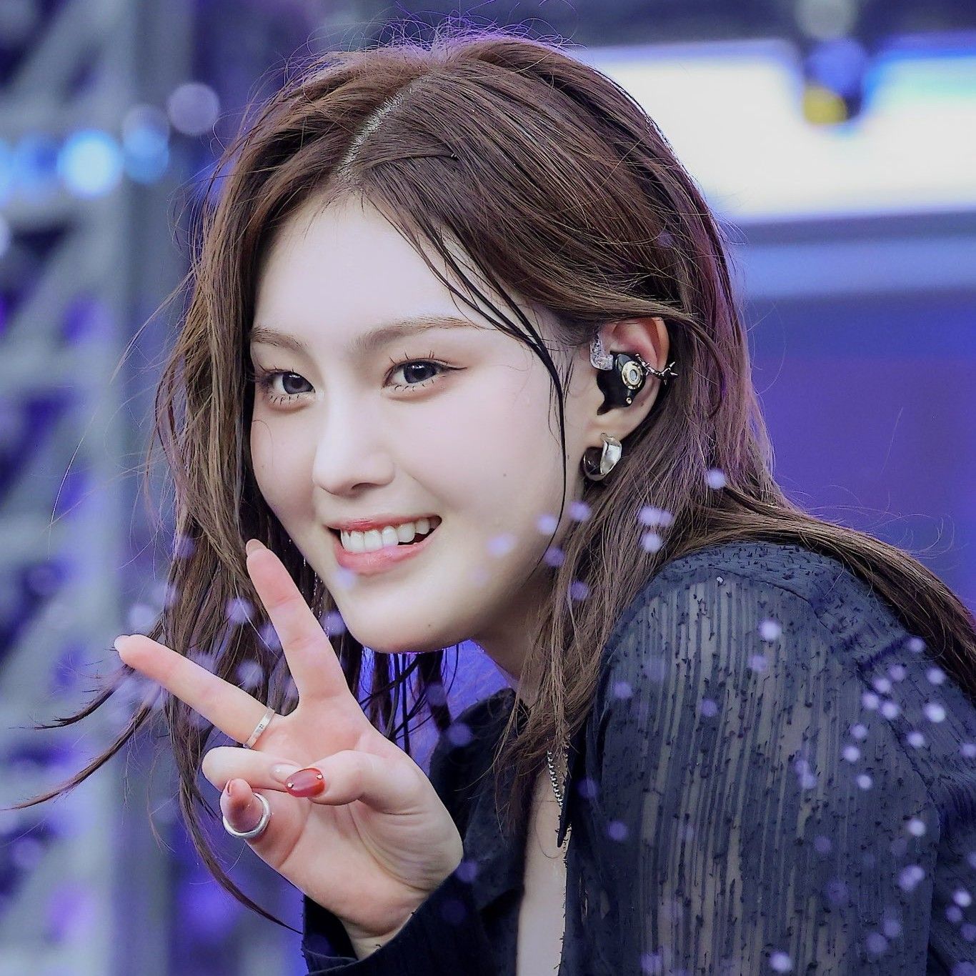 Recent activity shot of Kim Chaehyun (Kep1er)