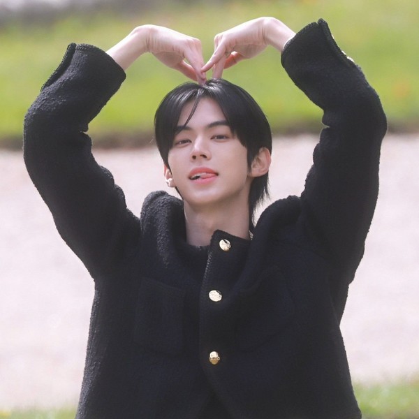 Popular profile picture of Dohoon (TWS) loved by fans