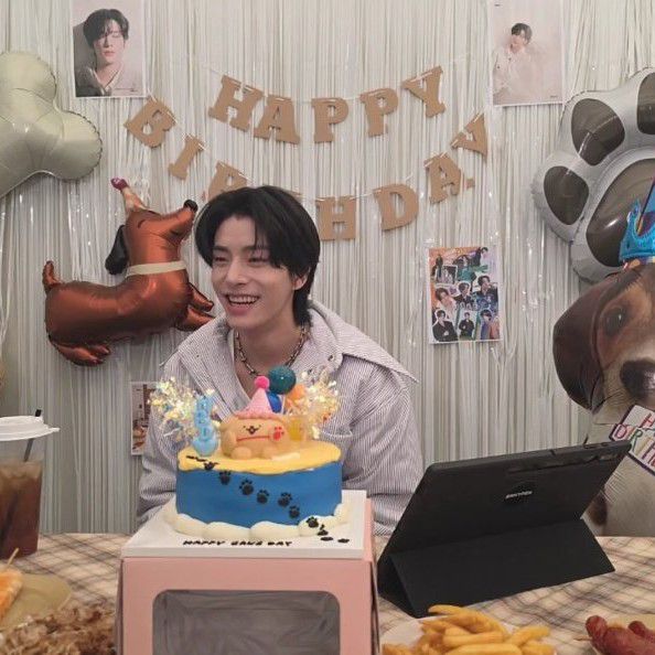 Recent activity shot of Jake (ENHYPEN)