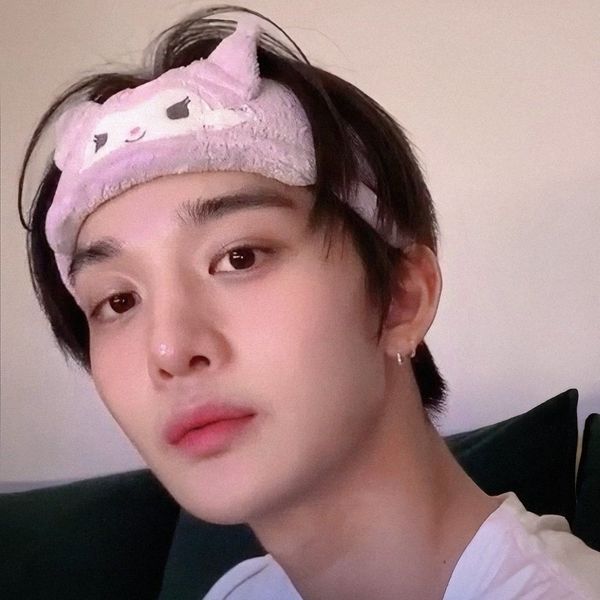 Signature photo of Bae Jinyoung capturing their charm