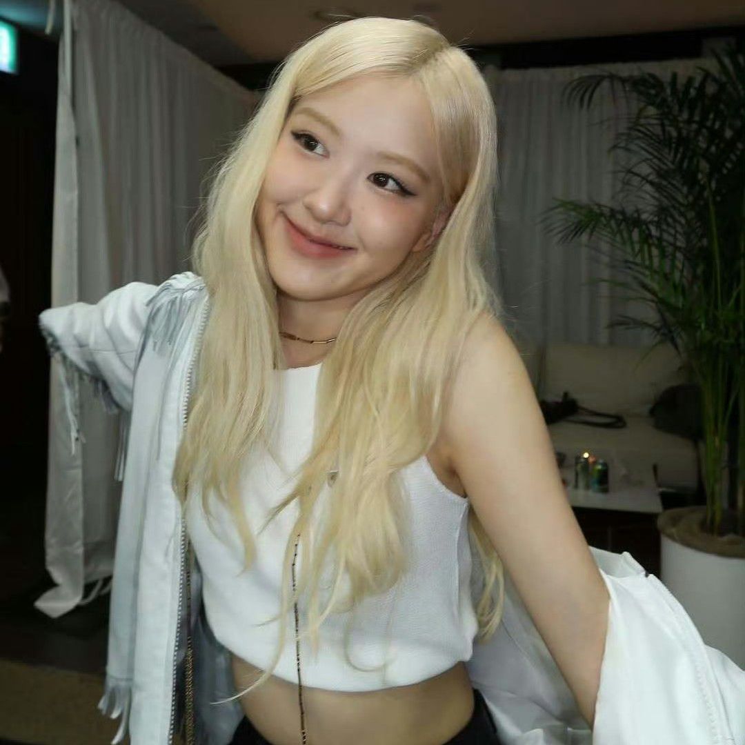 로제 (BLACKPINK)의 최신 사진