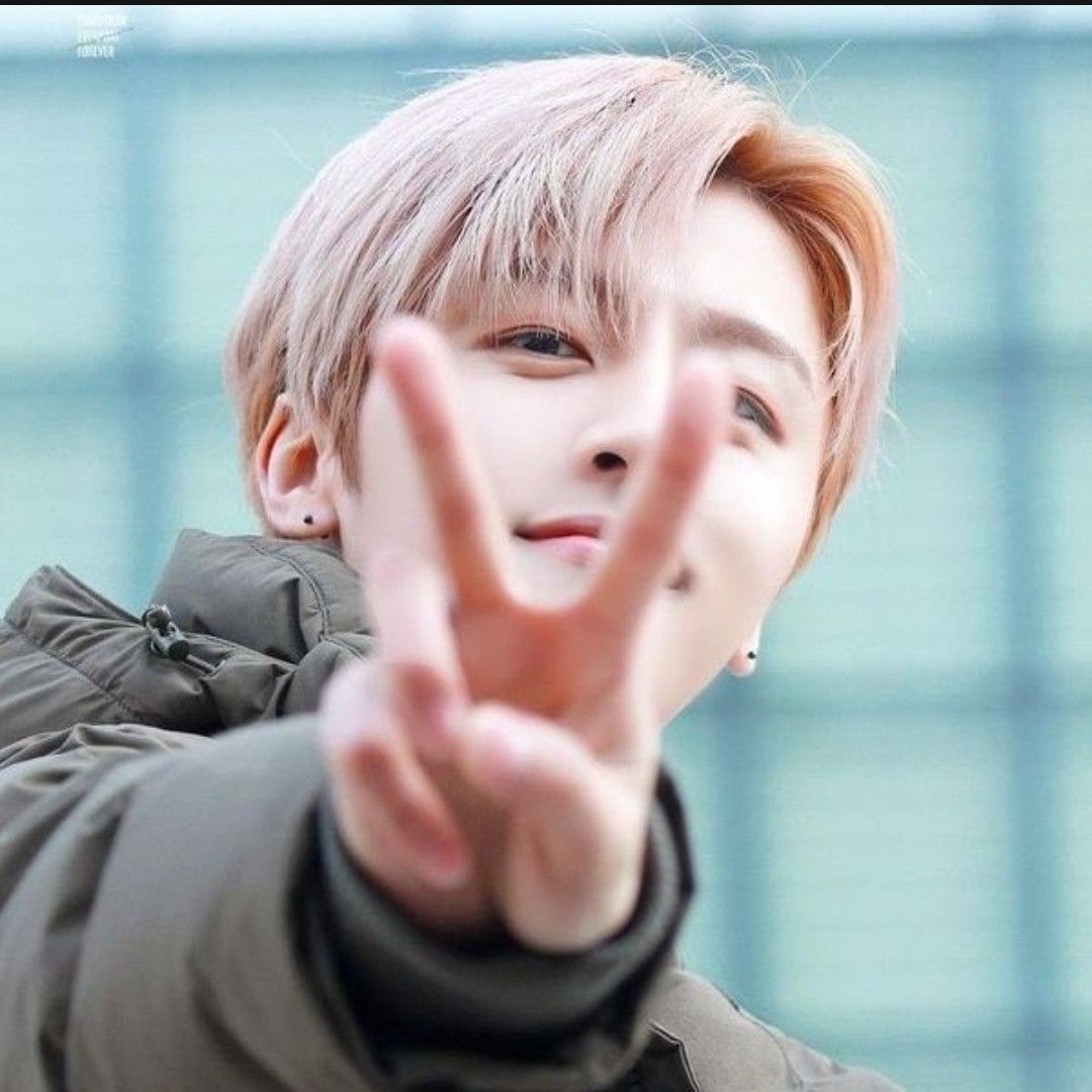 SF9的最新活動照片