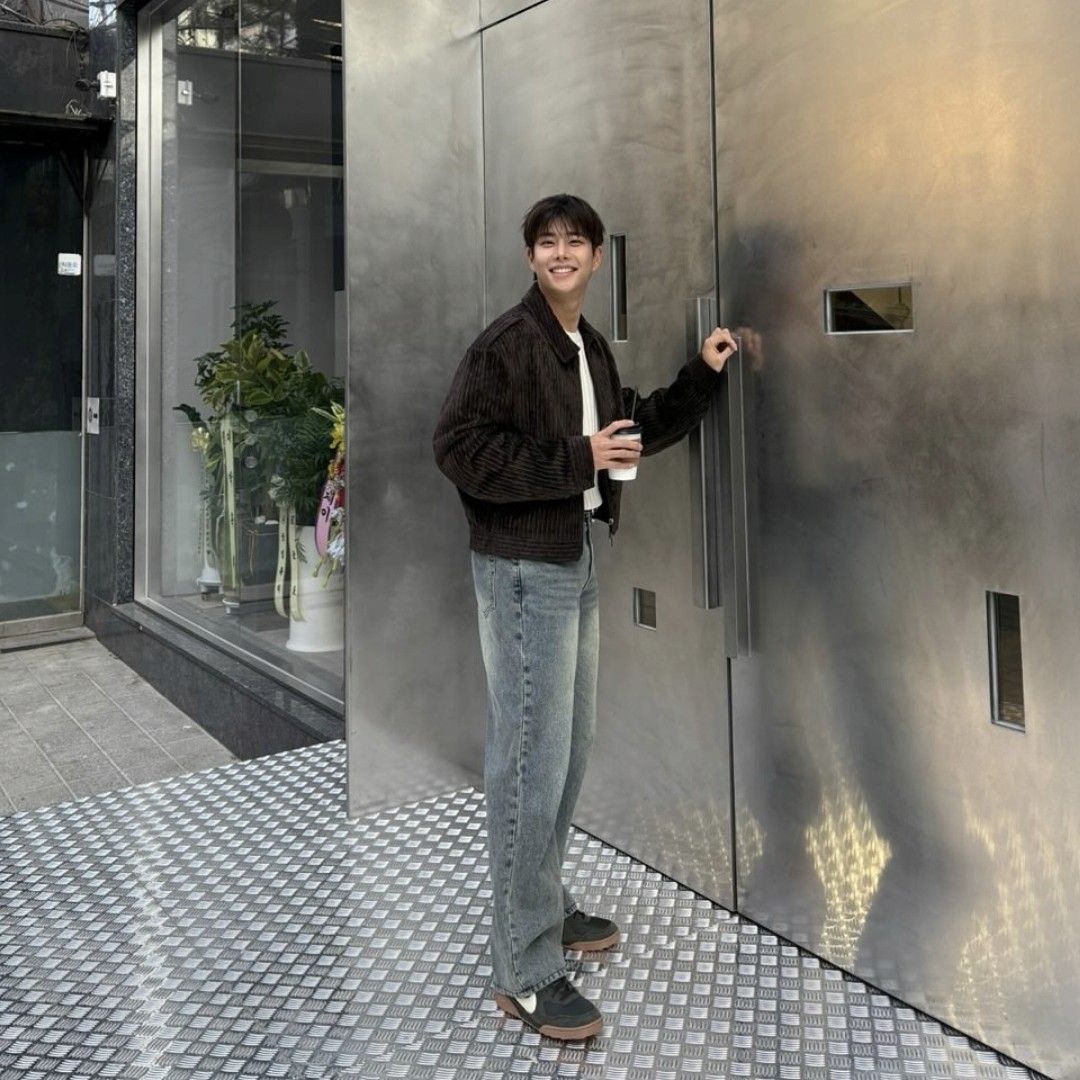 Recent activity shot of MJ (ASTRO)