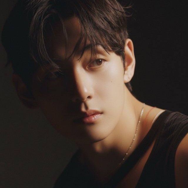 Recent activity shot of V (BTS)