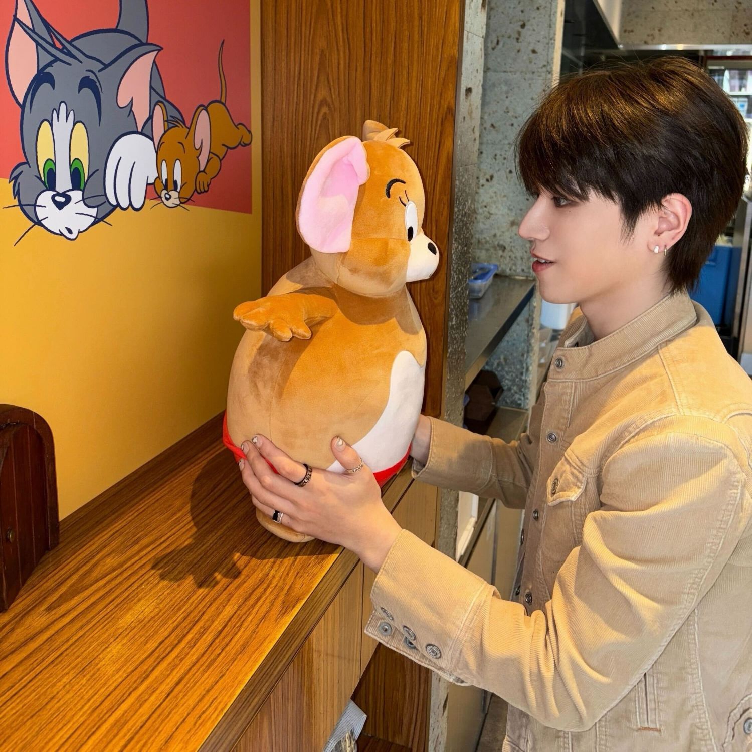 A moment captured by BOYNEXTDOOR's fan