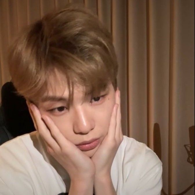 A moment captured by Kang Daniel's fan
