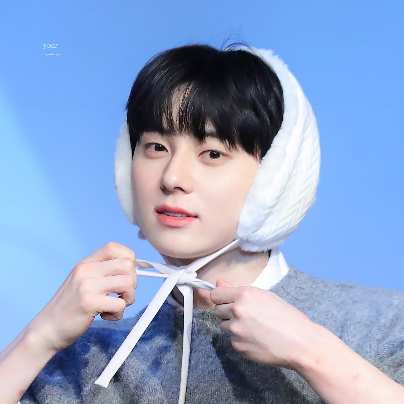 A moment captured by Hwang Minhyun's fan