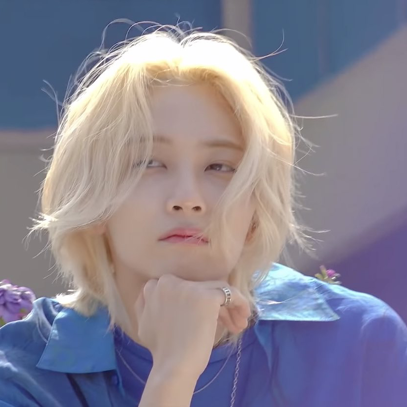 Latest photo of Jeonghan (SEVENTEEN)