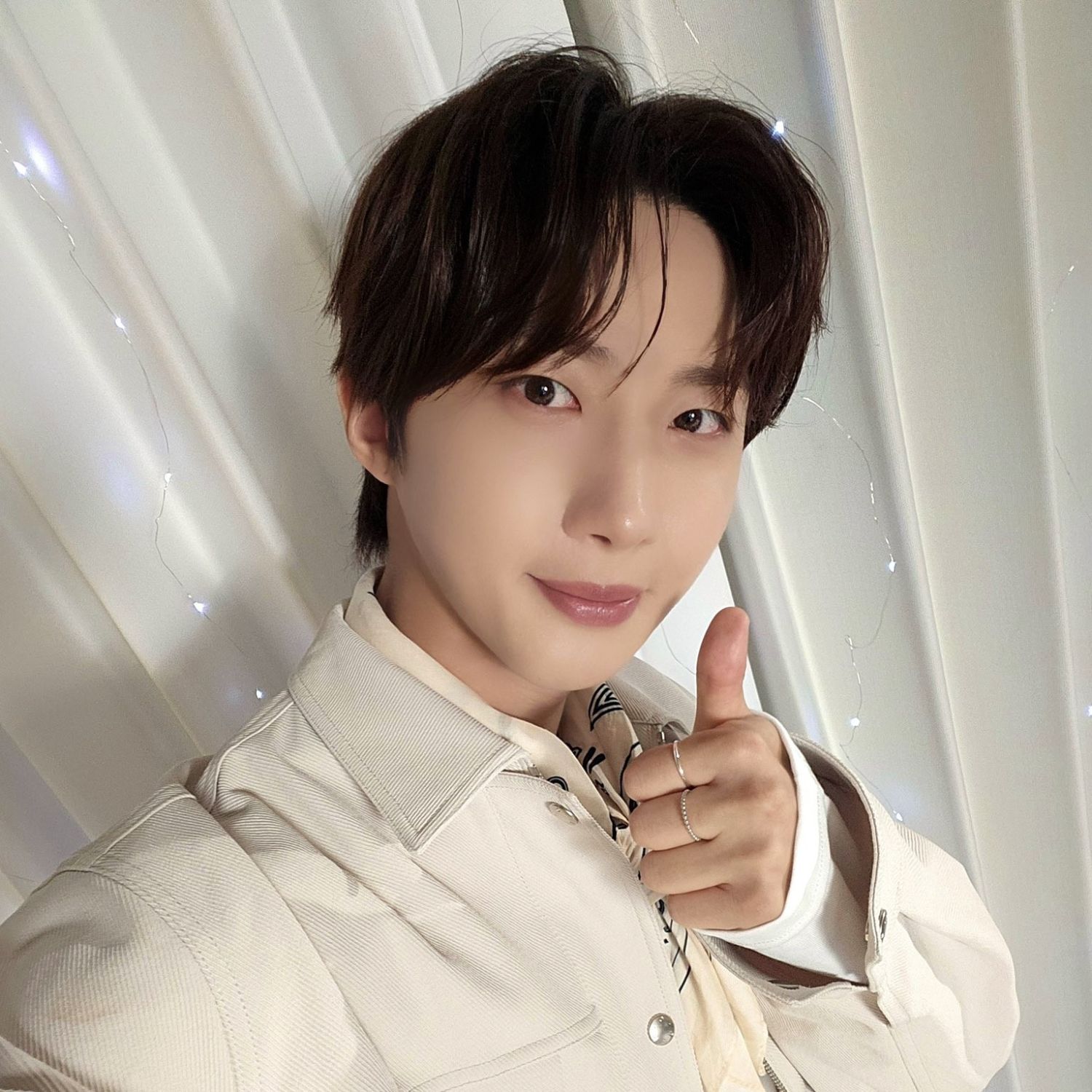 Latest photo of Hui (PENTAGON)