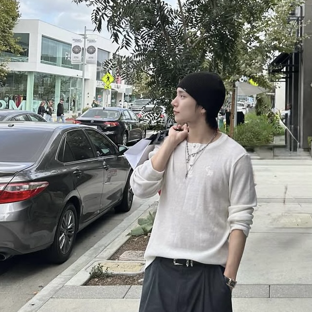 Behind-the-scenes cut of Joshua (SEVENTEEN)