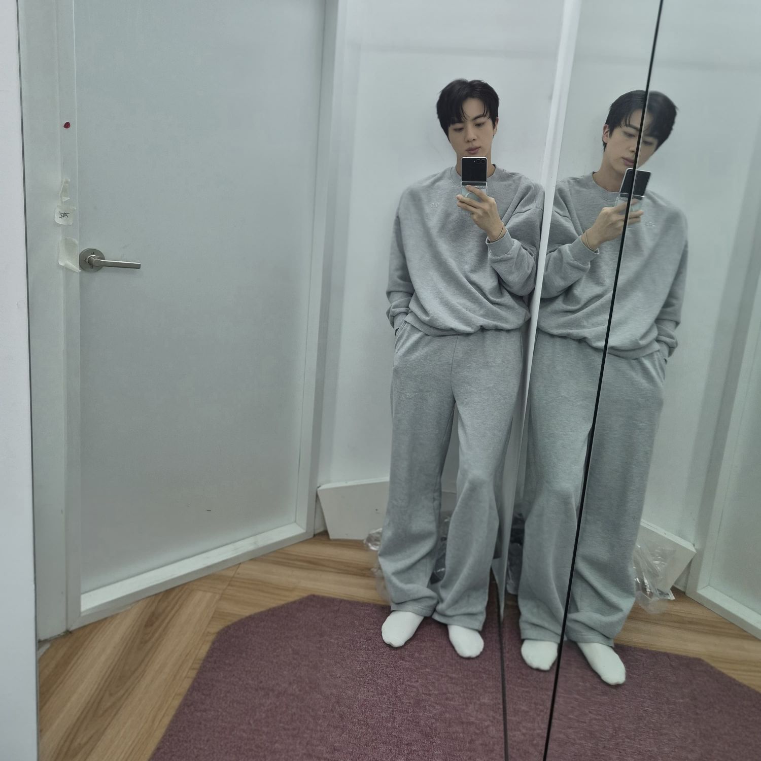 진 (방탄소년단)의 최신 사진