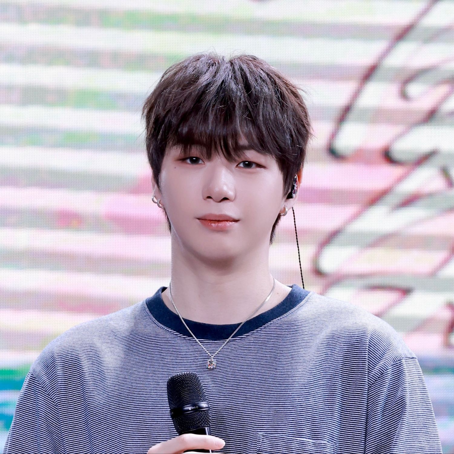 A moment captured by Kang Daniel's fan