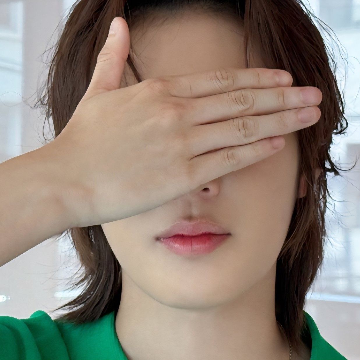 Behind-the-scenes cut of Ha Sungwoon