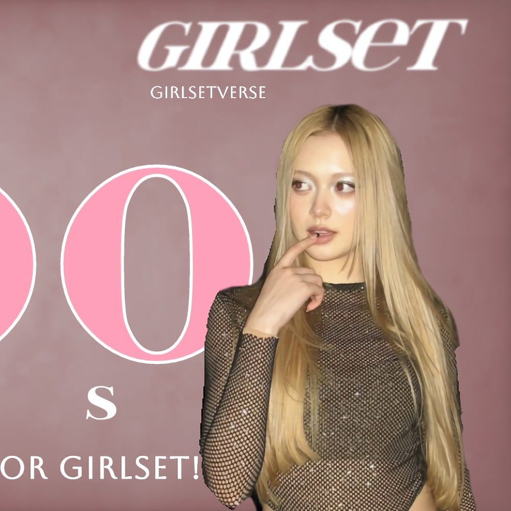 A moment captured by GIRLSET's fan