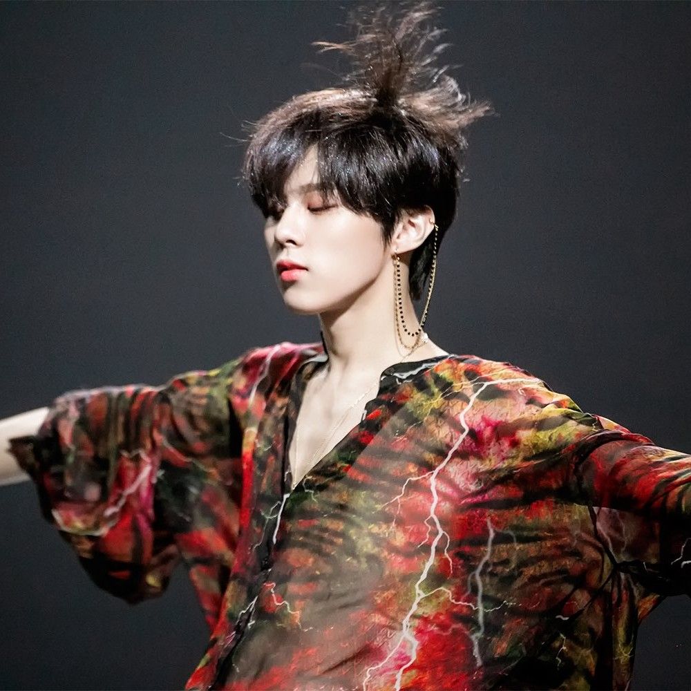 김우석의 최신 사진