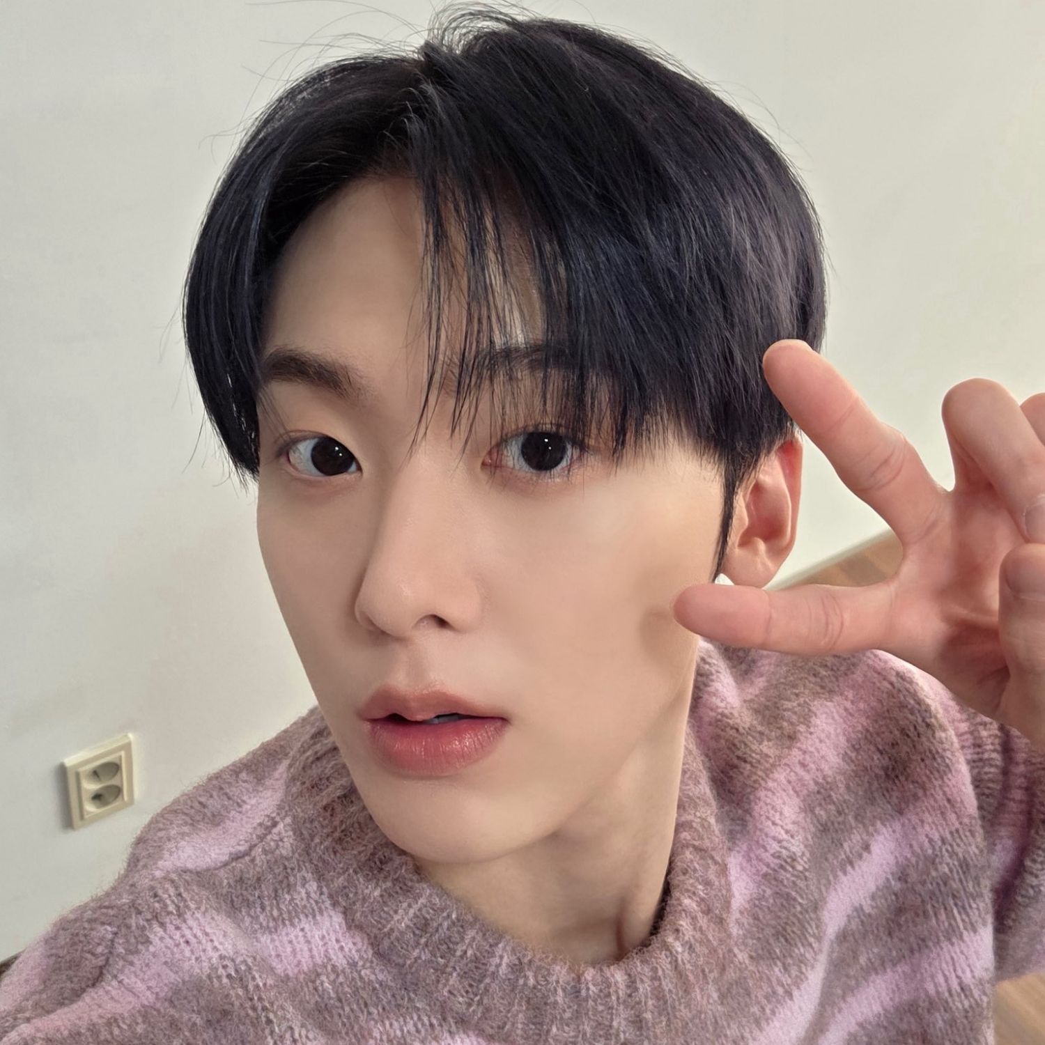 Recent activity shot of Sanha (ASTRO)