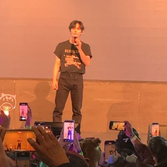 A moment captured by Rocky's fan