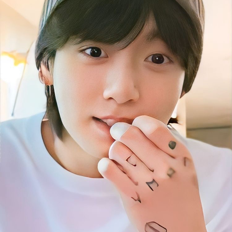 Momen yang diabadikan oleh penggemar Jungkook (BTS)