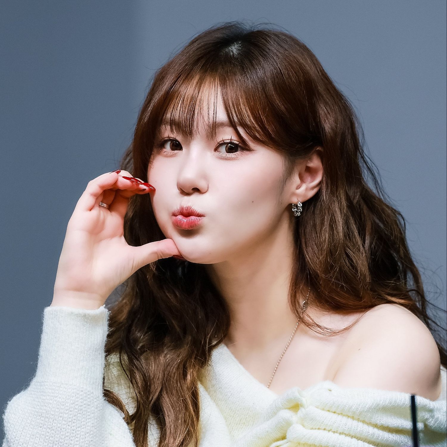 Recent activity shot of Kim Chaehyun (Kep1er)