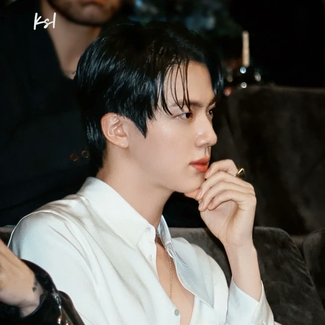 Latest photo of Jin (BTS)