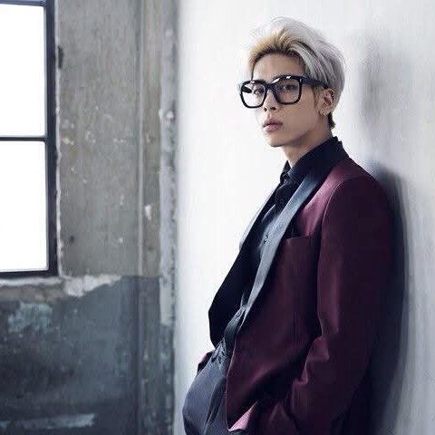 Behind-the-scenes cut of Jonghyun (SHINee)