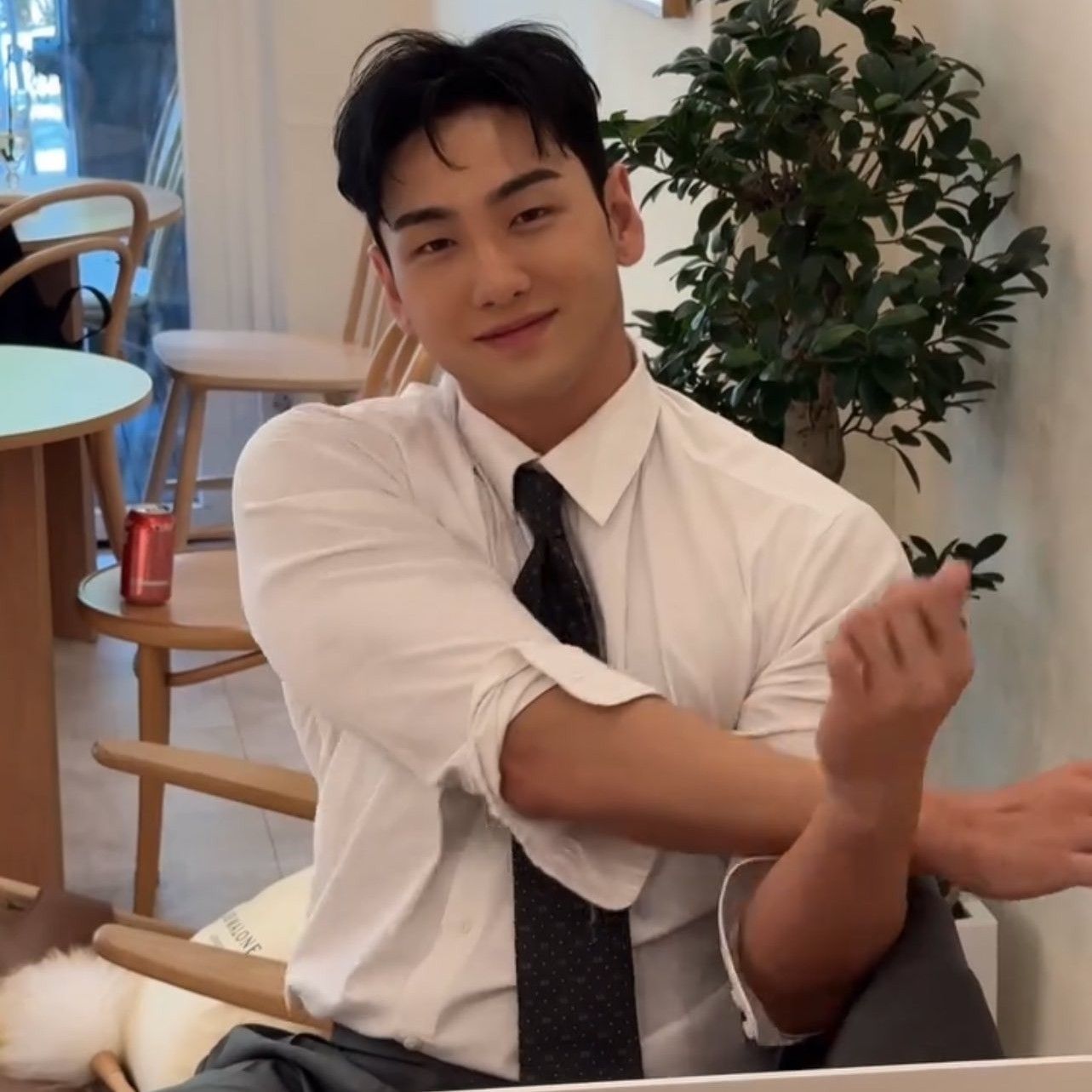 A moment captured by Baekho's fan