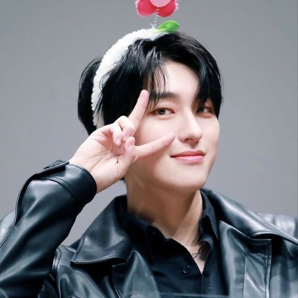 Popular profile image of SEBIN (OMEGA X) selected by votes