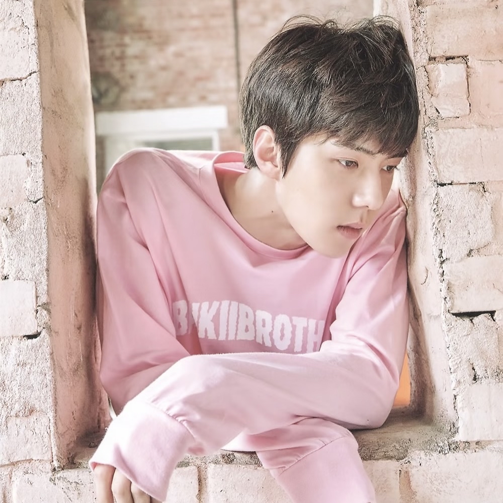 세훈 (EXO)의 비하인드 컷