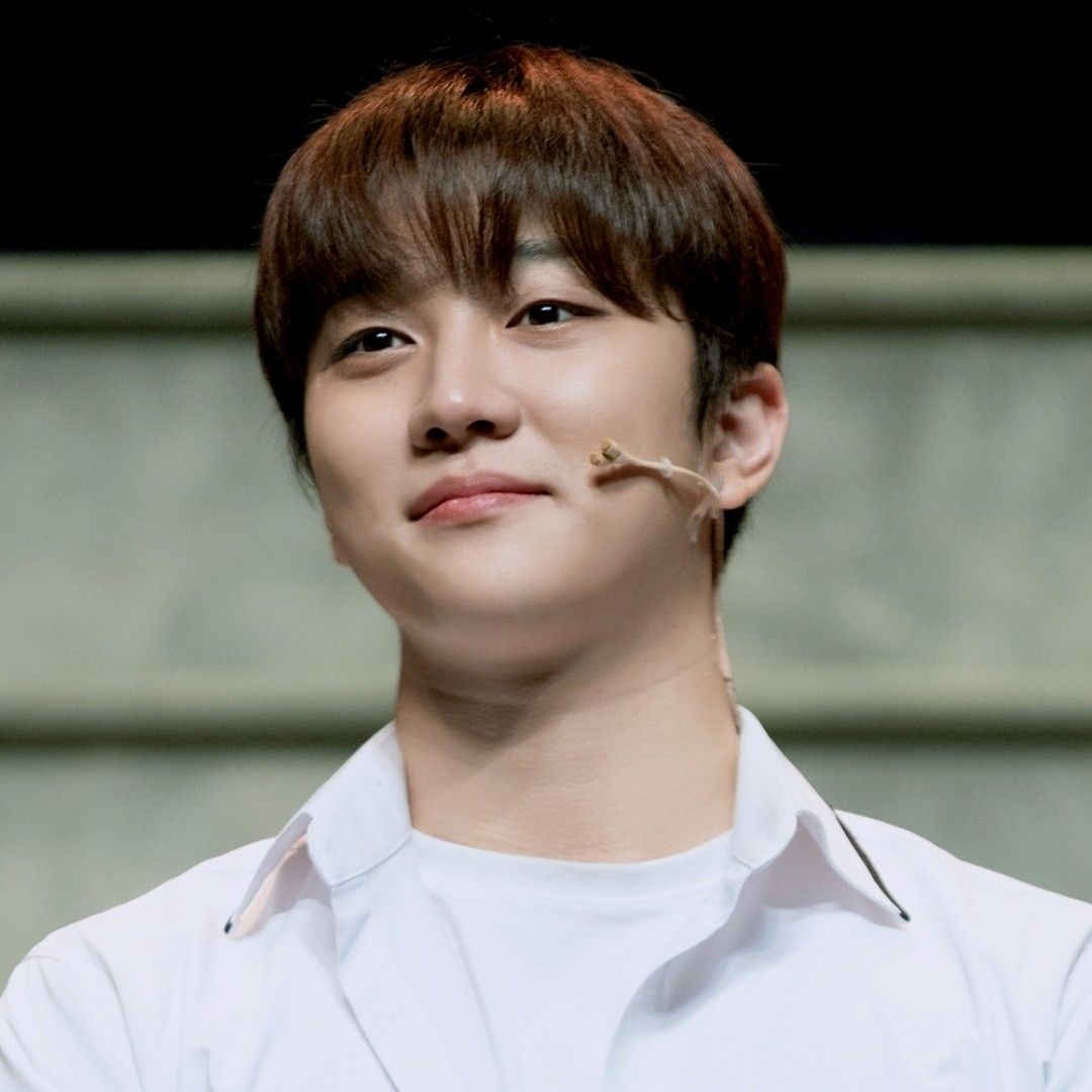 Behind-the-scenes cut of Hong Joochan (GoldenChild)