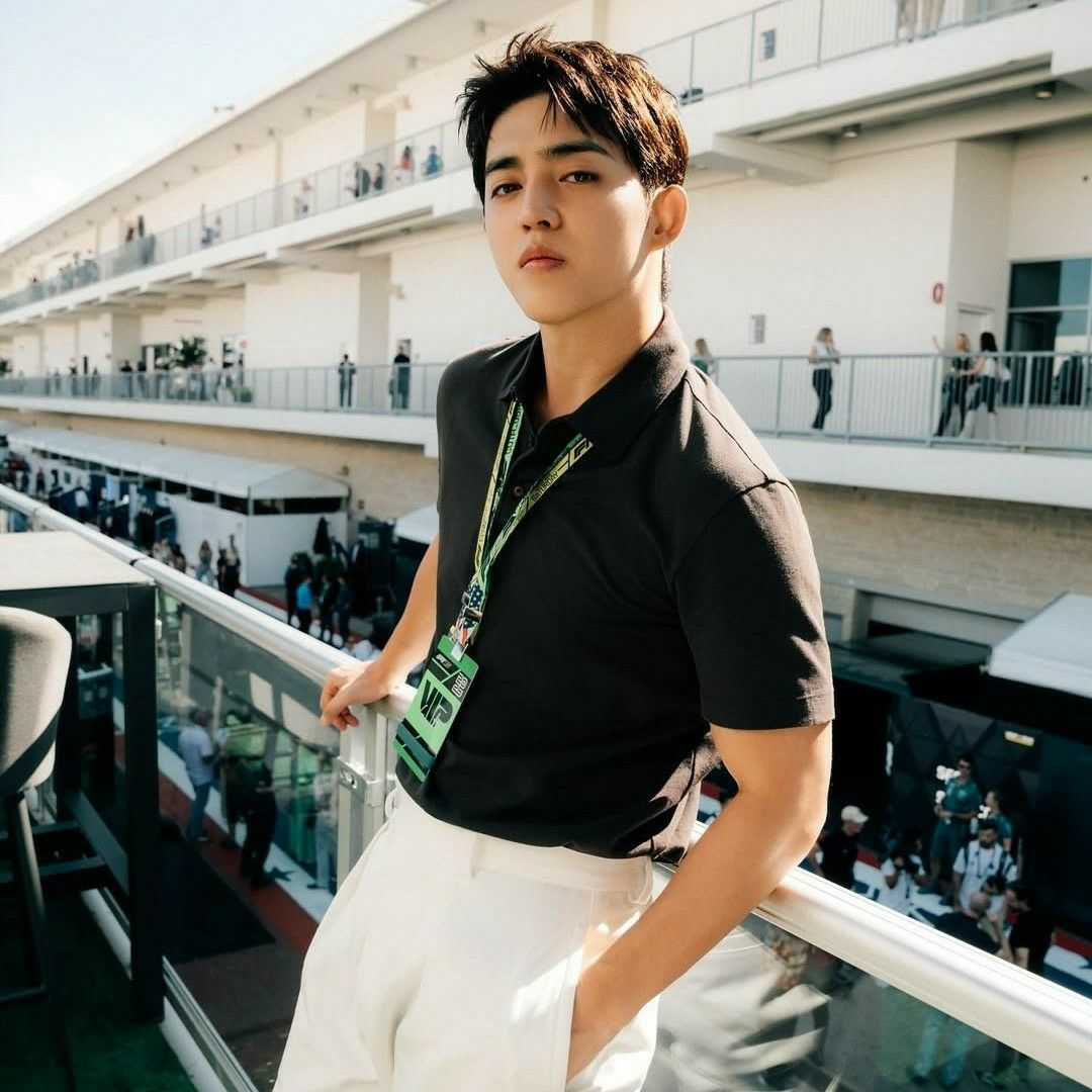 Recent activity shot of S.Coups (SEVENTEEN)