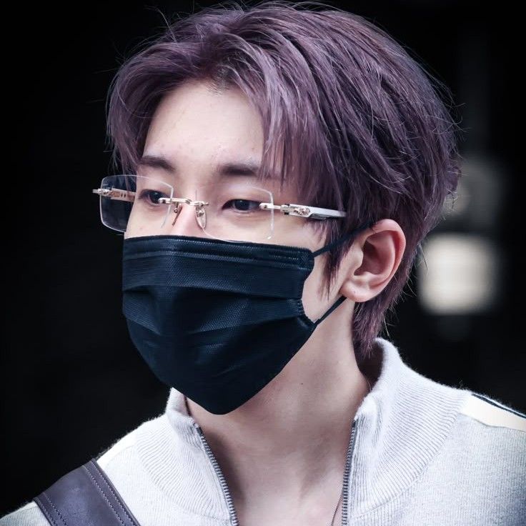 원우 (세븐틴)의 최신 사진