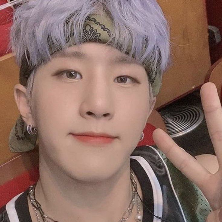 Behind-the-scenes cut of Jinjin (ASTRO)
